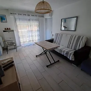  Appartement F1 A 5 Minutes Des Plages Et De La Gare