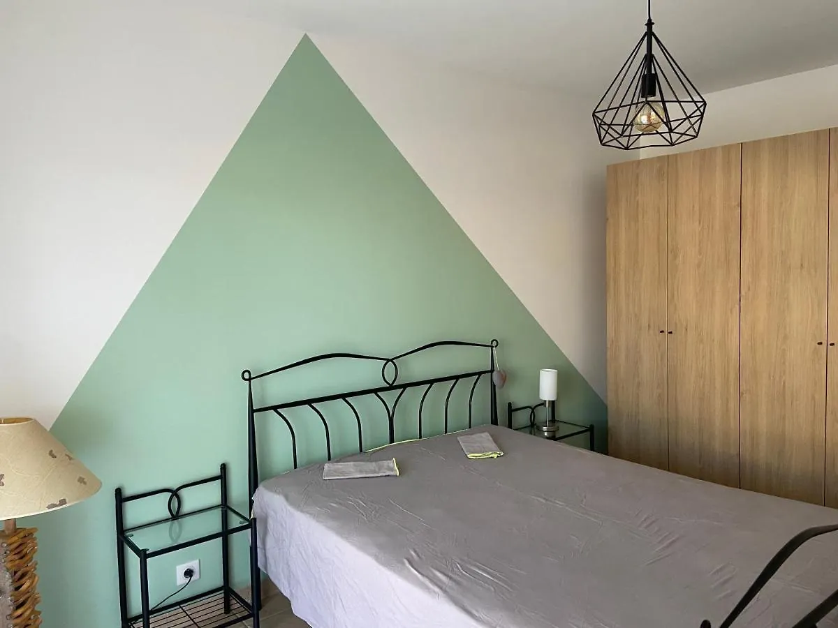 Apartment Tres Bel Appartement Entier Proche De La Mer 2 Chambres 1 Salon Vallauris